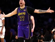 乐鱼体育app-NBA常规赛：湖人队险胜快船队