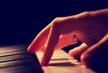 乐鱼体育网站入口-红牛二队翻盘雷诺车队，汉密尔顿刷新纪录